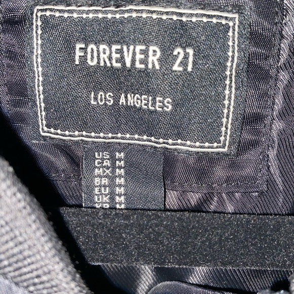 Forever 21 Bomber jacket size M black - Picture 3 of 3